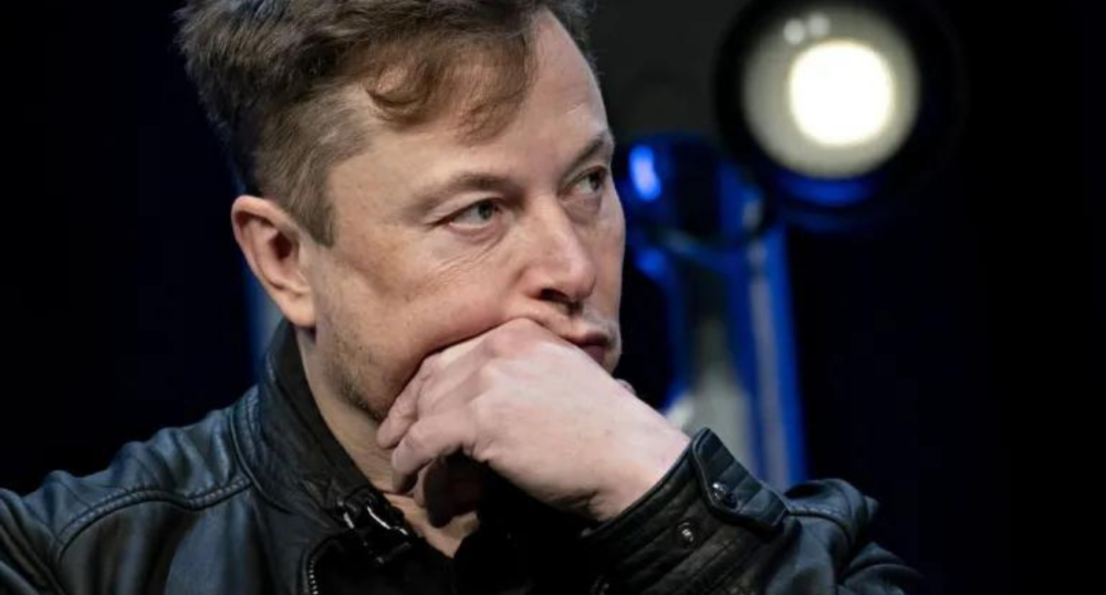 Musk Agrees to $44B Twitter Deal