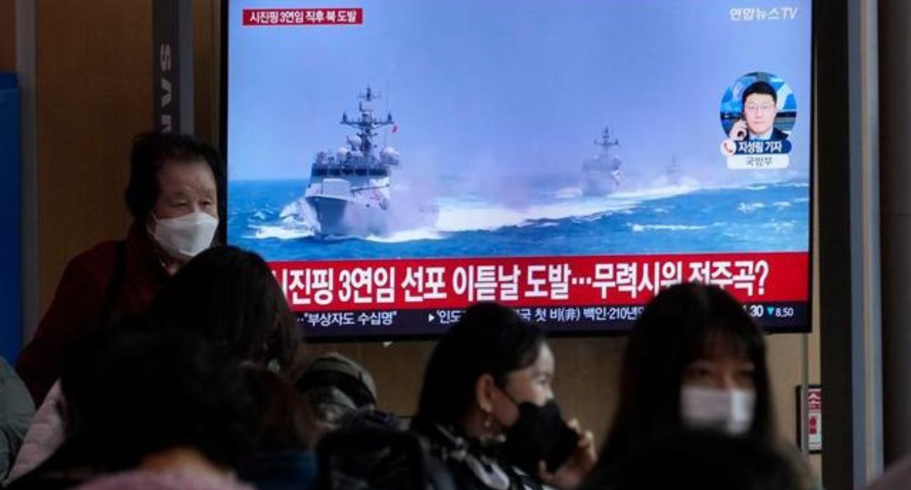 Koreas Exchange Warning Shots Along Disputed Sea Border