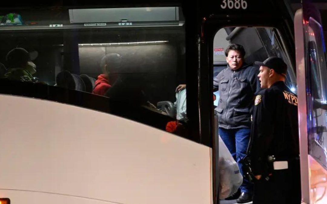 NYPD Ticketing Buses Carrying Migrants from Texas