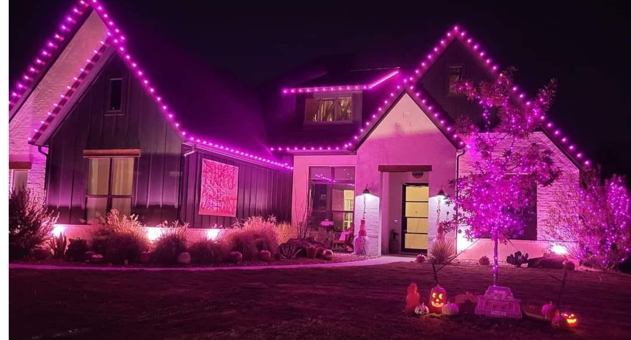 Texas Woman 'Pinks Out' House for Breast Cancer Awareness