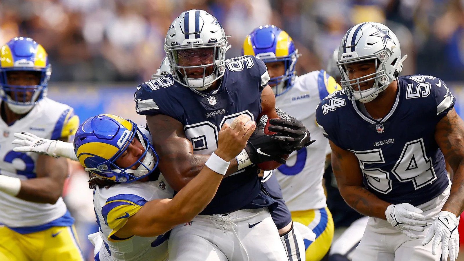 Cowboys Earn Road Win over Rams With Defensive Dominance