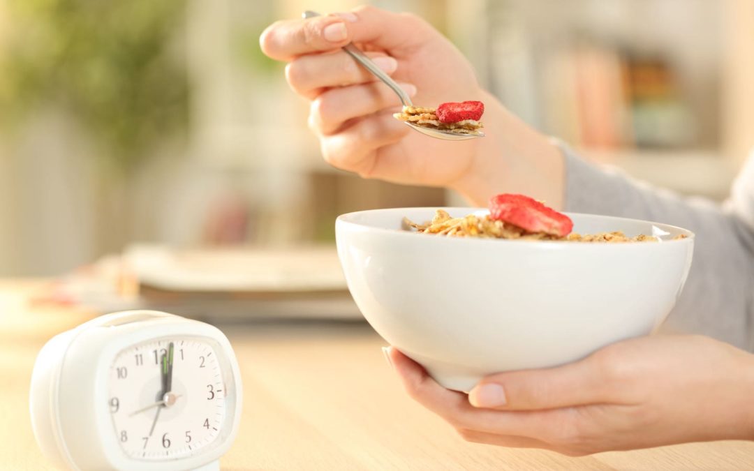 Two Studies Recommend Breaking Your Fast Early