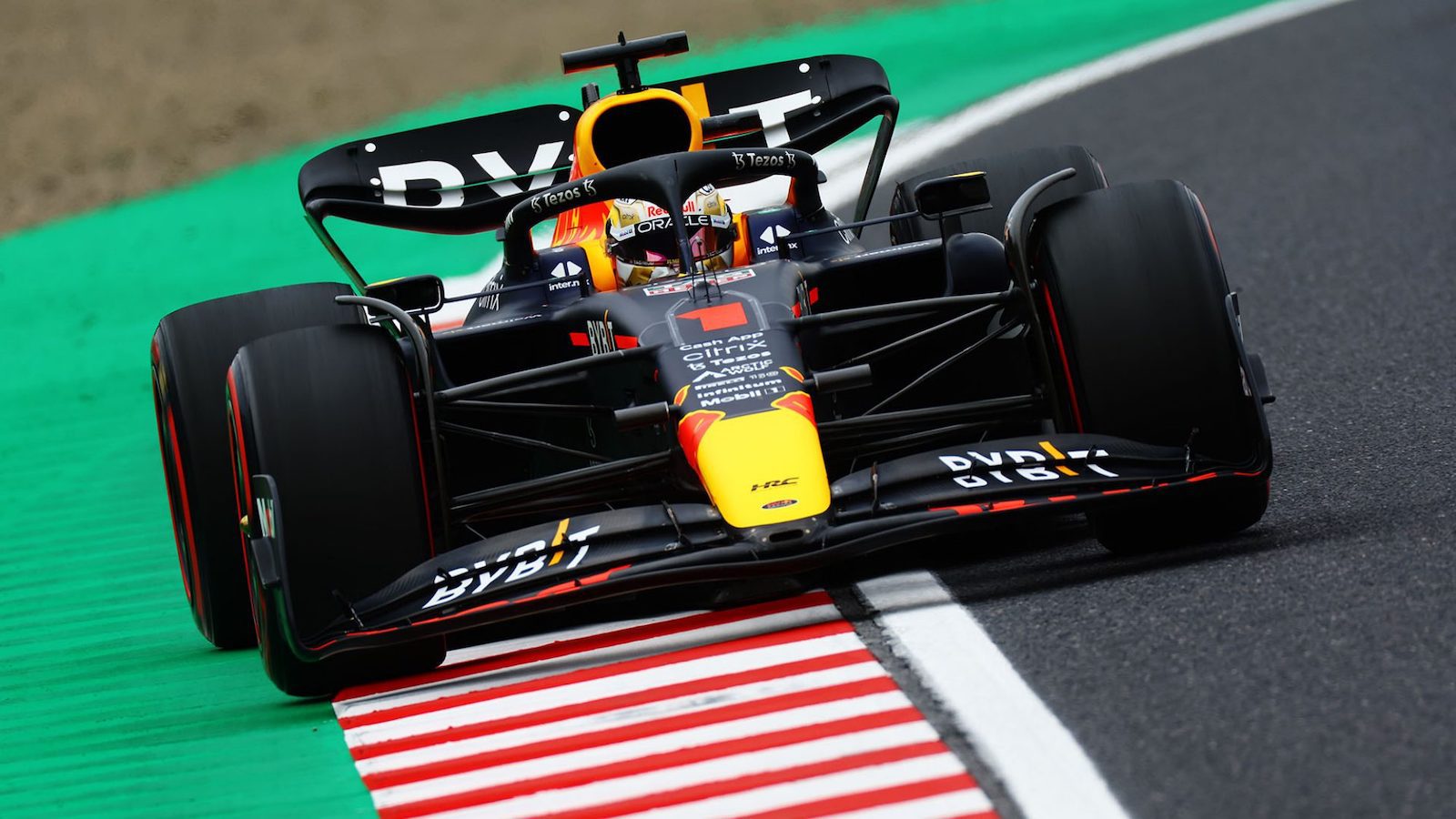 Verstappen Takes Pole Ahead of Japan Grand Prix