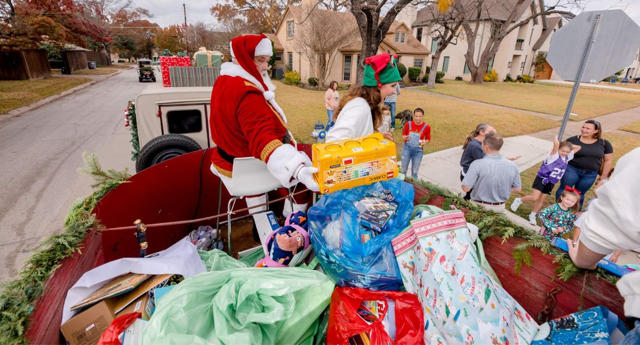Dallas Holiday Toy Drives Kick Off