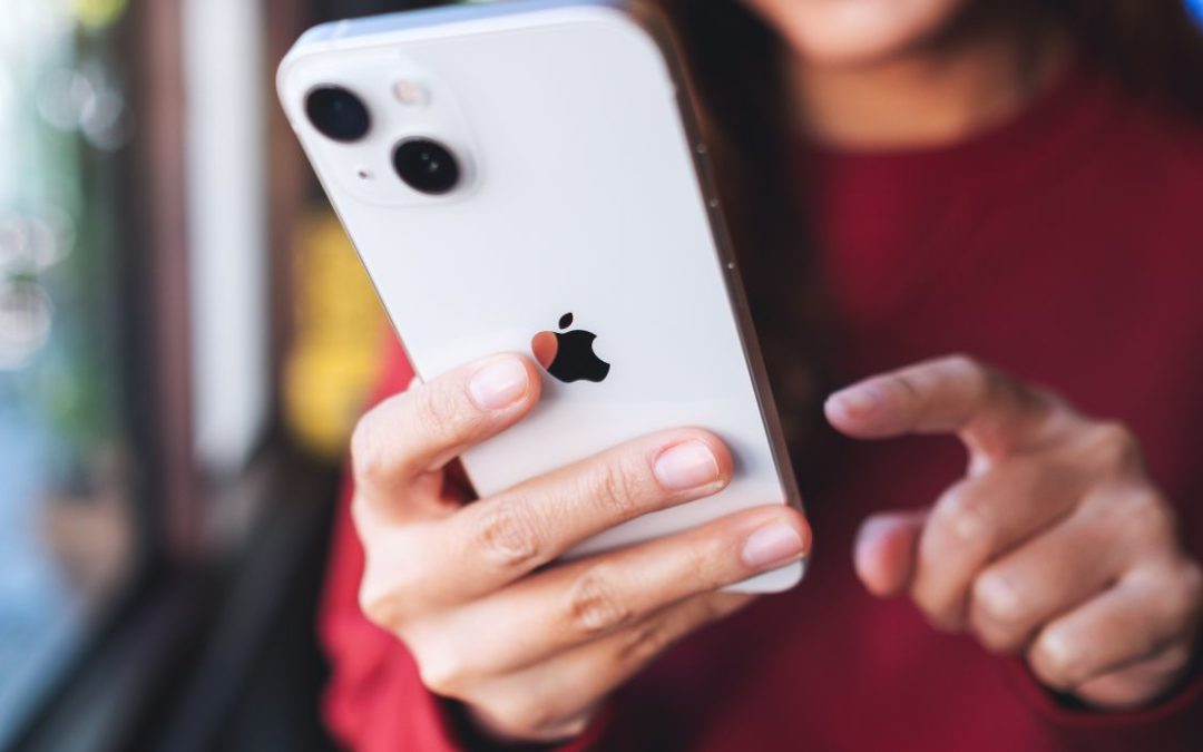 Apple gastará $ 450 millones en mensajes de texto satelitales de emergencia
