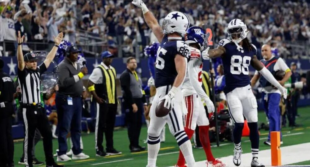 Cowboys Down Giants 28-20 on Thanksgiving Day