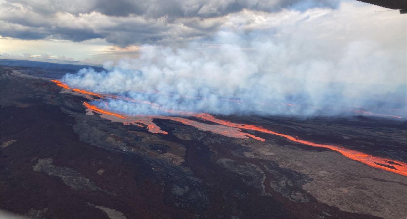 Mauna Loa Erupts for First Time in 40 Years