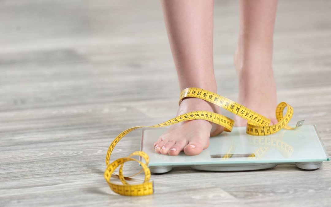 Medicamentos para bajar de peso en adultos que reducen el IMC de los adolescentes