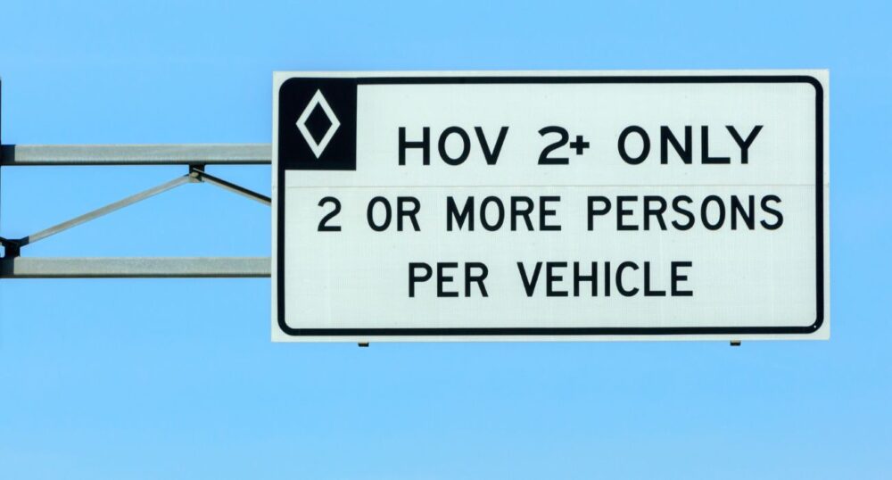 Bill Would Let Pregnant Women Use HOV Lanes