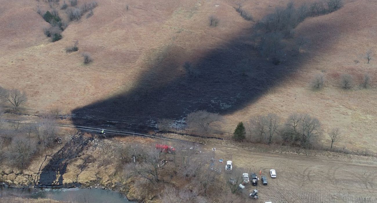 Massive Oil Spill in Kansas