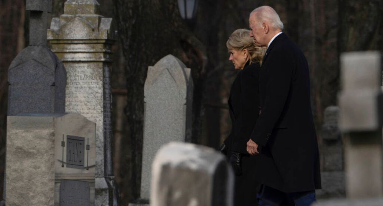 Biden Attends Memorial for Wife and Daughter