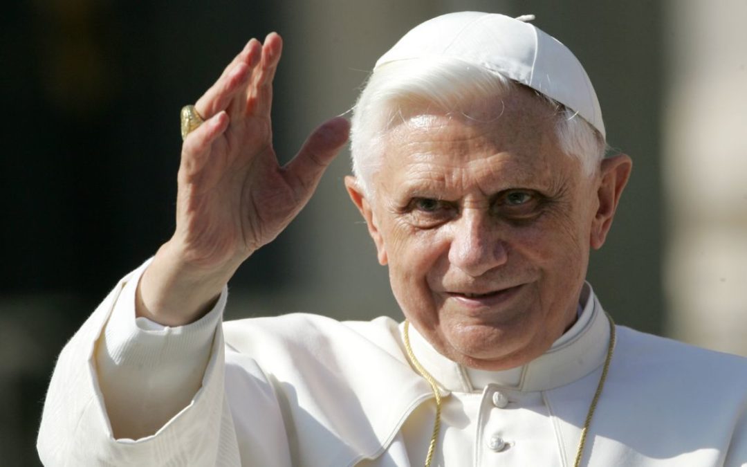 Crowds Gather to View Pope Benedict’s Body