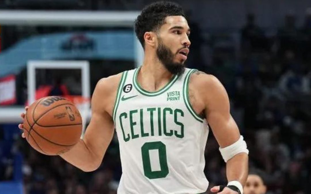 Celtics rompen racha de victorias de Mavs en derrota