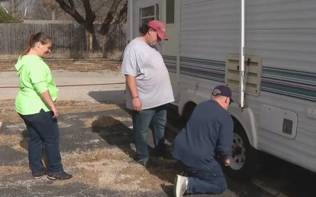 Local Org Gives RVs to Homeless Vets