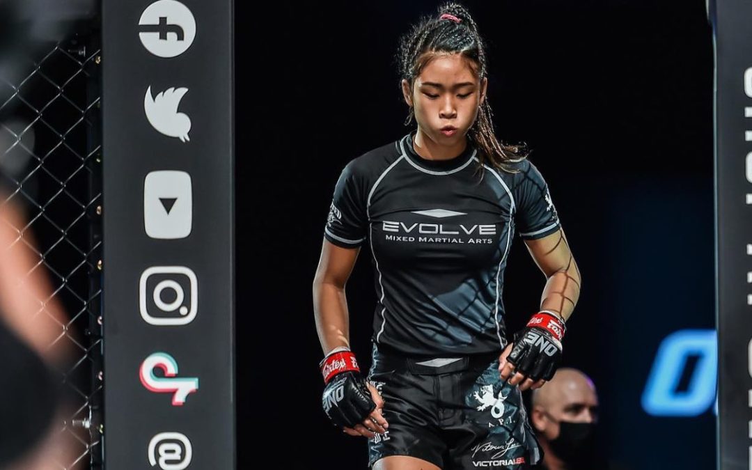 Rising MMA Fighter Dies Suddenly at 18