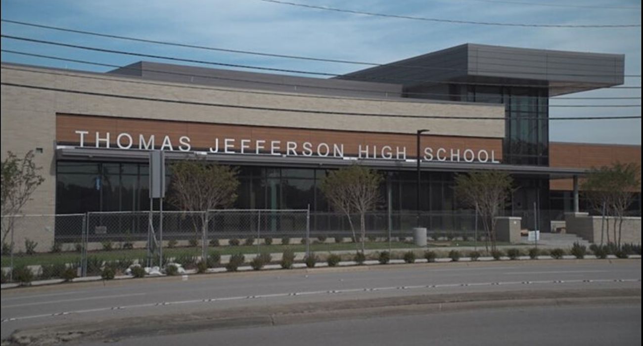 DISD Reopens Campus