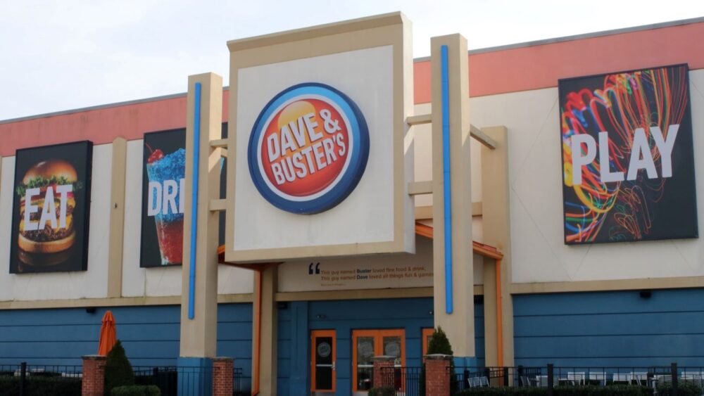 Dave & Buster’s Cofounder Dies in Dallas