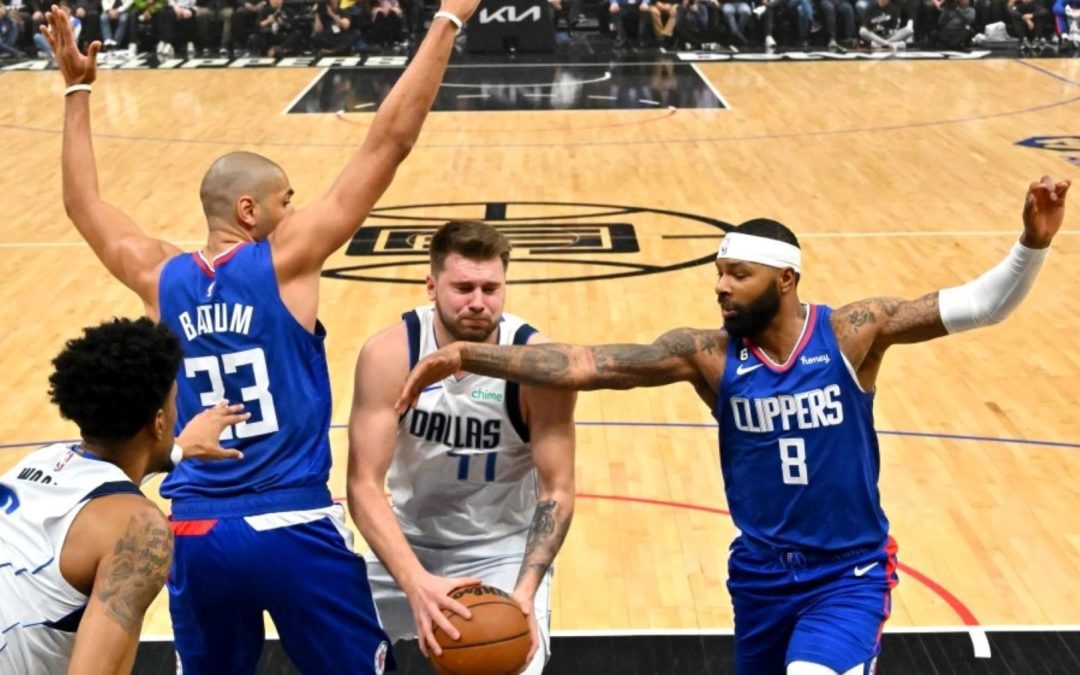 Mavericks Fall Flat in Loss to Clippers