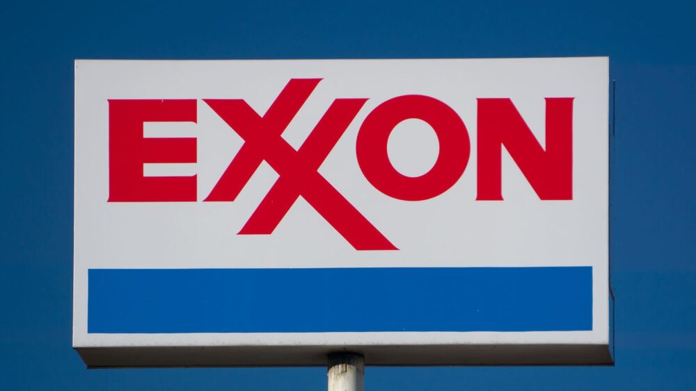 Exxon, Chevron Refocusing Business Closer to Home