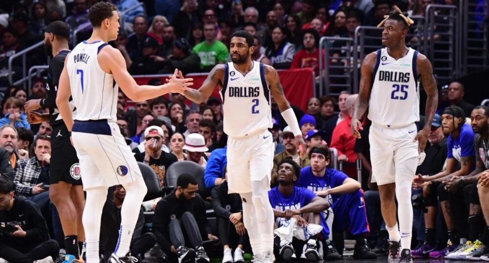 Irving Wows Mavericks in First Game