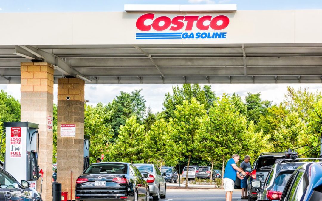 Gas Station Battle | Costco Tops Buc-ee’s