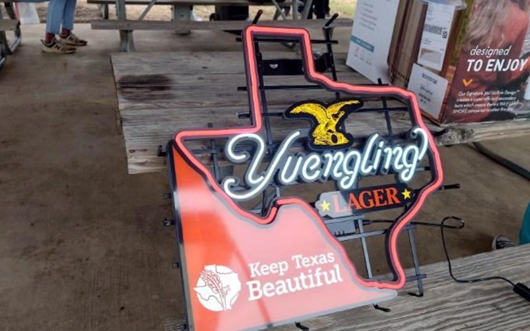 Yuengling, Keep Texas Beautiful Host Clean Up