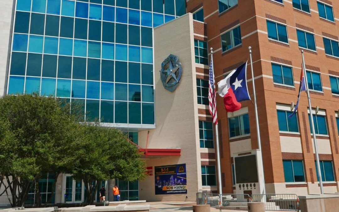 Dallas Police Endorse City Council Challengers