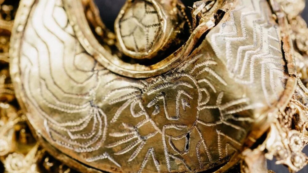 Dutch Historian Finds 1,000-Year-Old Treasure