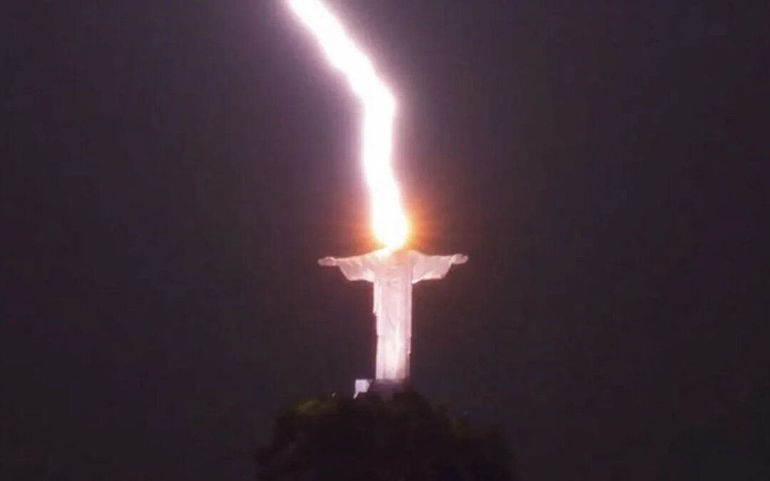Lightning Strikes Christ the Redeemer Statue
