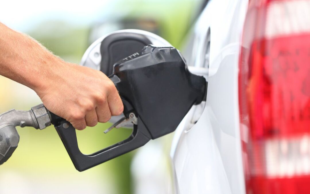 Los precios de la gasolina alcanzan su máximo de 5 meses