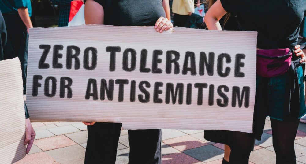 City Adopts Resolution to Fight Antisemitism