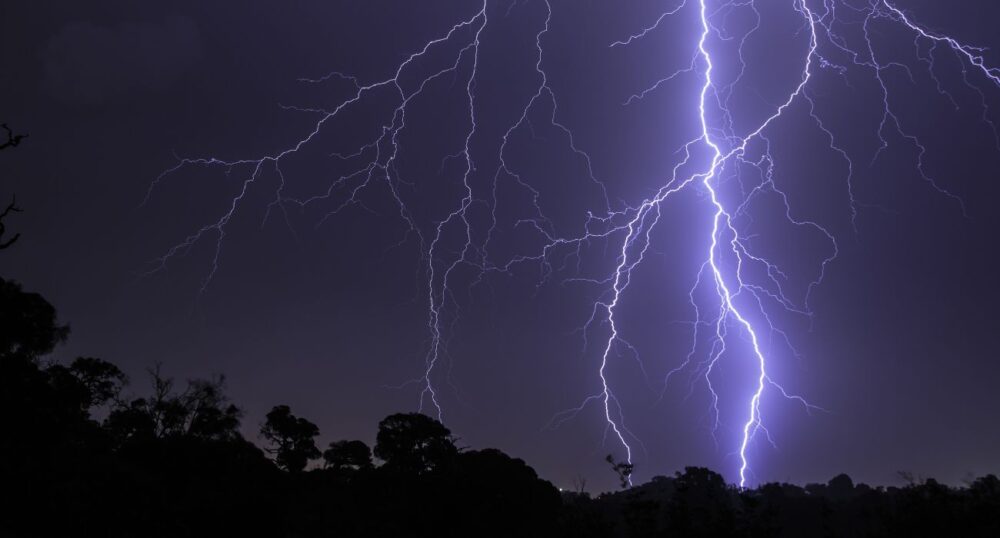 Dallas Under Severe Thunderstorm Watch