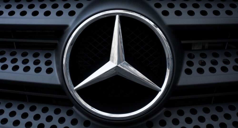 Battery Issues Spur Mercedes Recall