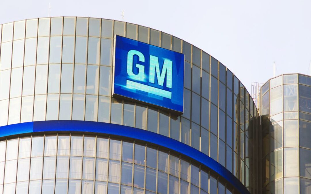 GM Hires Former Apple Exec to Revamp Software