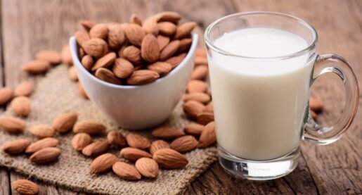 Pros and Cons | Dairy vs. Almond Milk