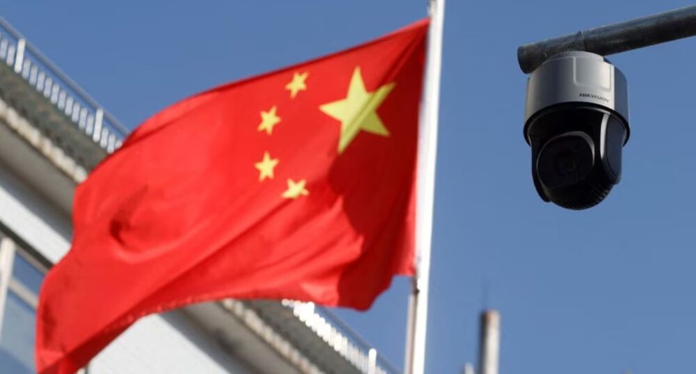 China Issues More Exit Bans, Tightens Control