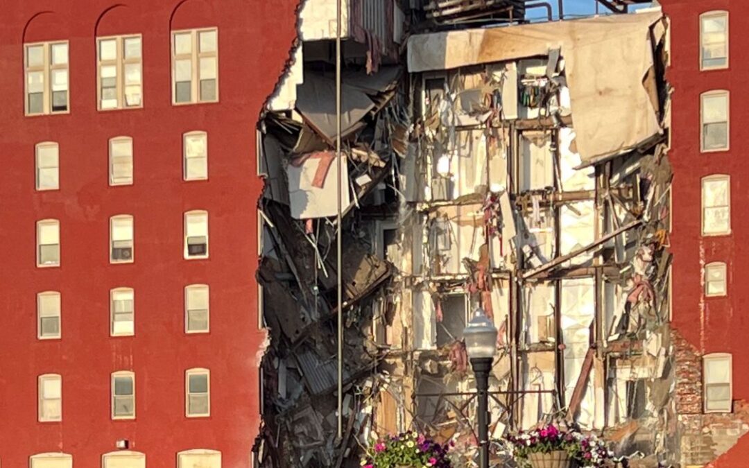 VIDEO: 3 Missing in Iowa Apartment Building Collapse