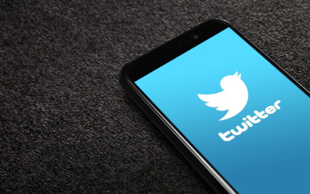 Twitter’s Ad Revenue Drops Nearly 60%