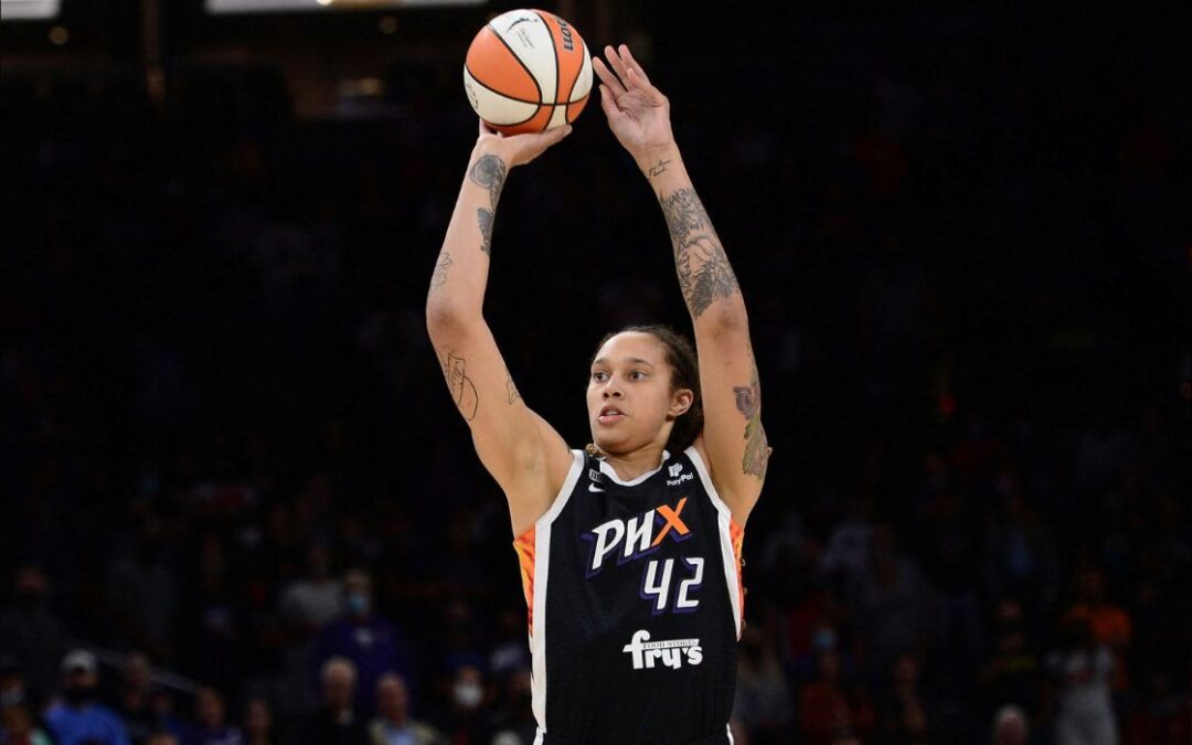 Griner Returns to Texas With Mercury