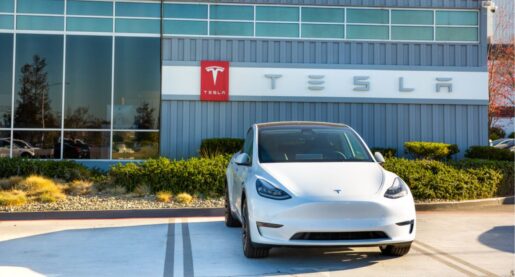 Tesla Reveals CFO’s Resignation