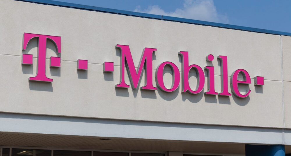 T-Mobile to Lay Off 5,000 Employees