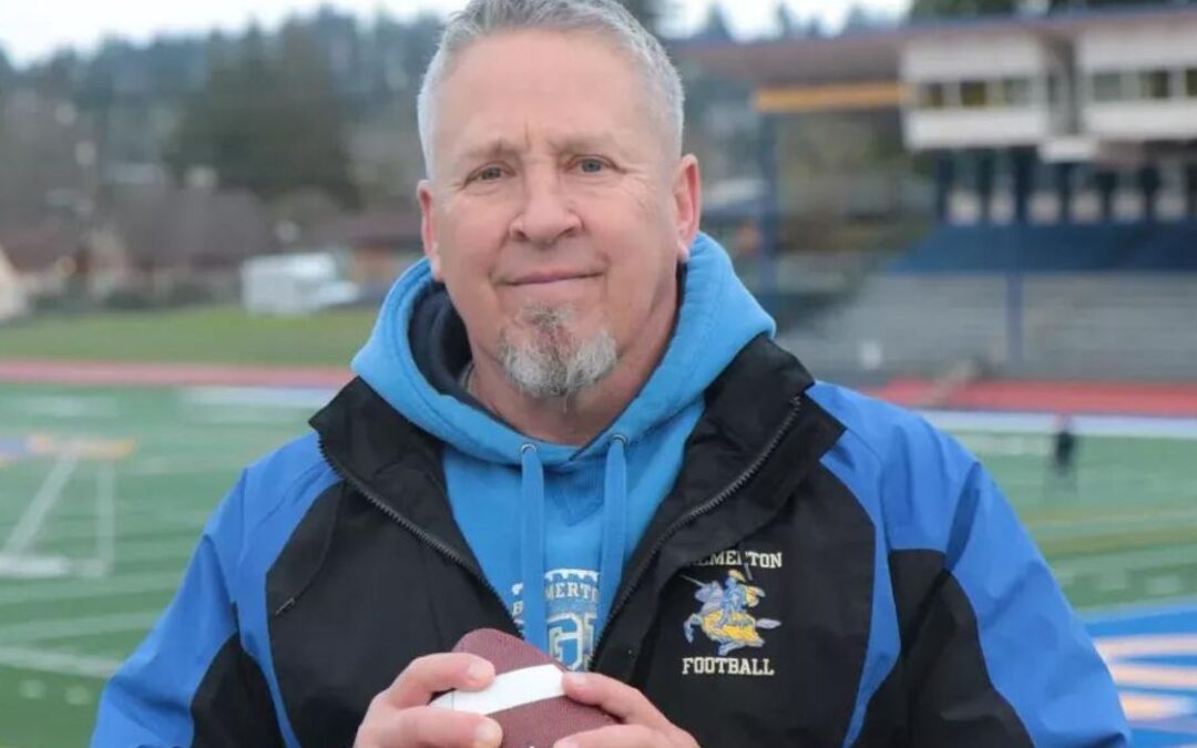 Praying Coach Resigns After Getting Job Back