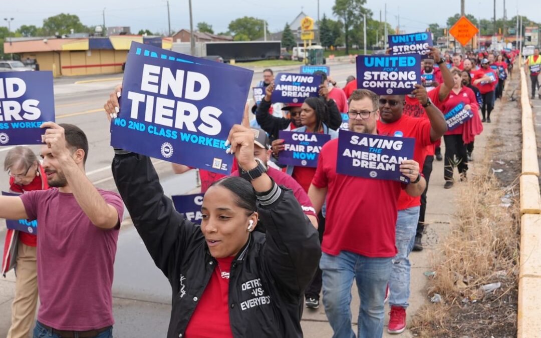 UAW Strikes at Big 3 Detroit Automakers