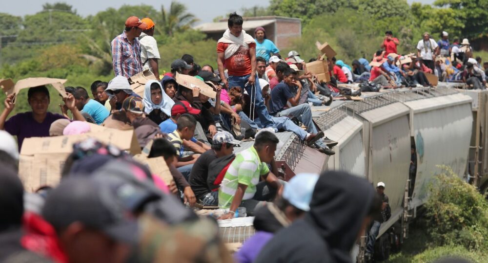 Mexican Train Ops Halt Due to Migrant Injuries