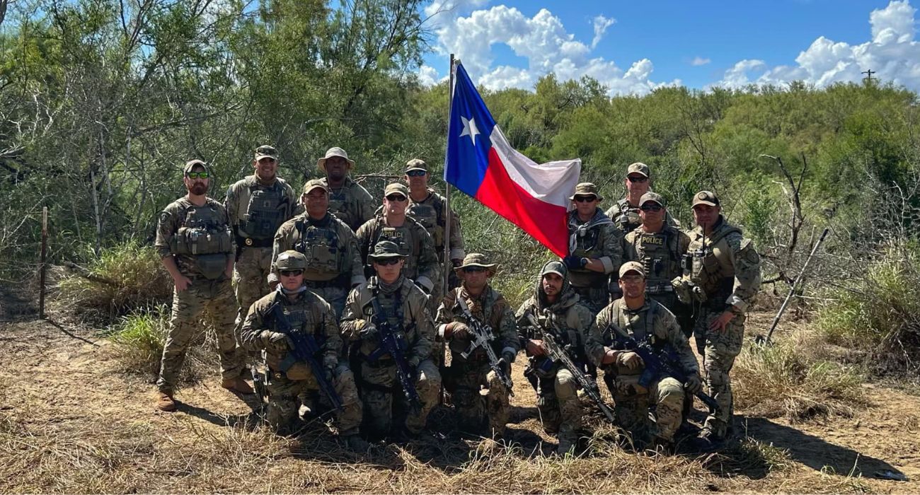 Texas DPS plants Texas flag at border