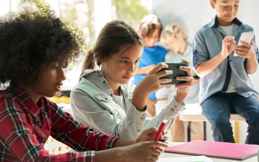 Study Suggests Smartphone Problem at Schools