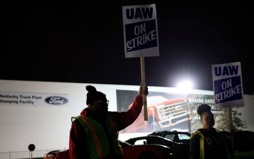 Se intensifican las huelgas en la fábrica de automóviles Ford