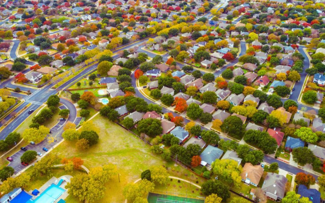 U.S. Housing Market Slows, Home Prices Grow