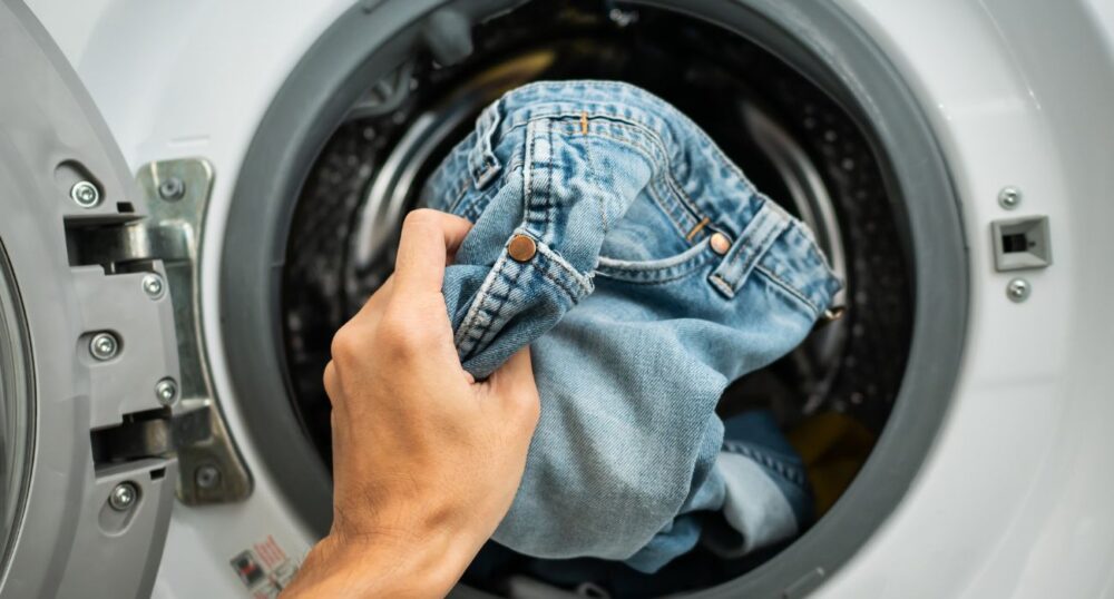 VIDEO: How Often Should You Wash Your Jeans?