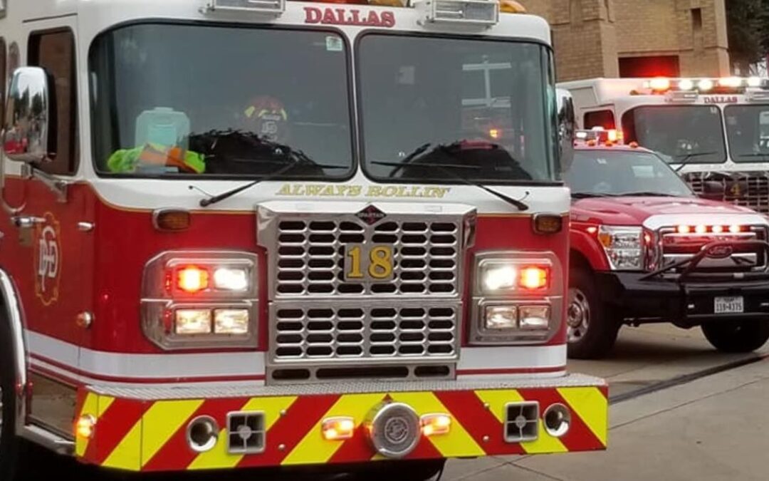 DFR combate incendio de tres alarmas en el norte de Dallas